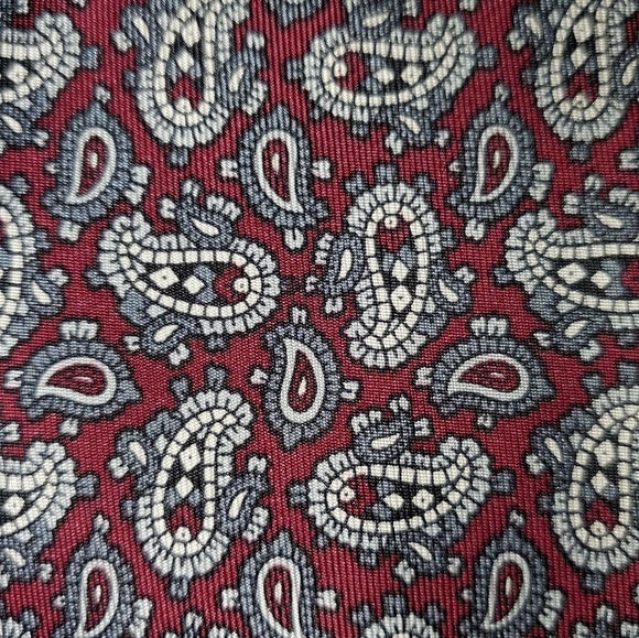 RICHARD STEVENA RED TIE WITH PAISLEY PRINT NEW - Picture 3 of 8
